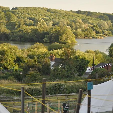 Walnut Tree Glamping Hotel Sturry Esterno foto